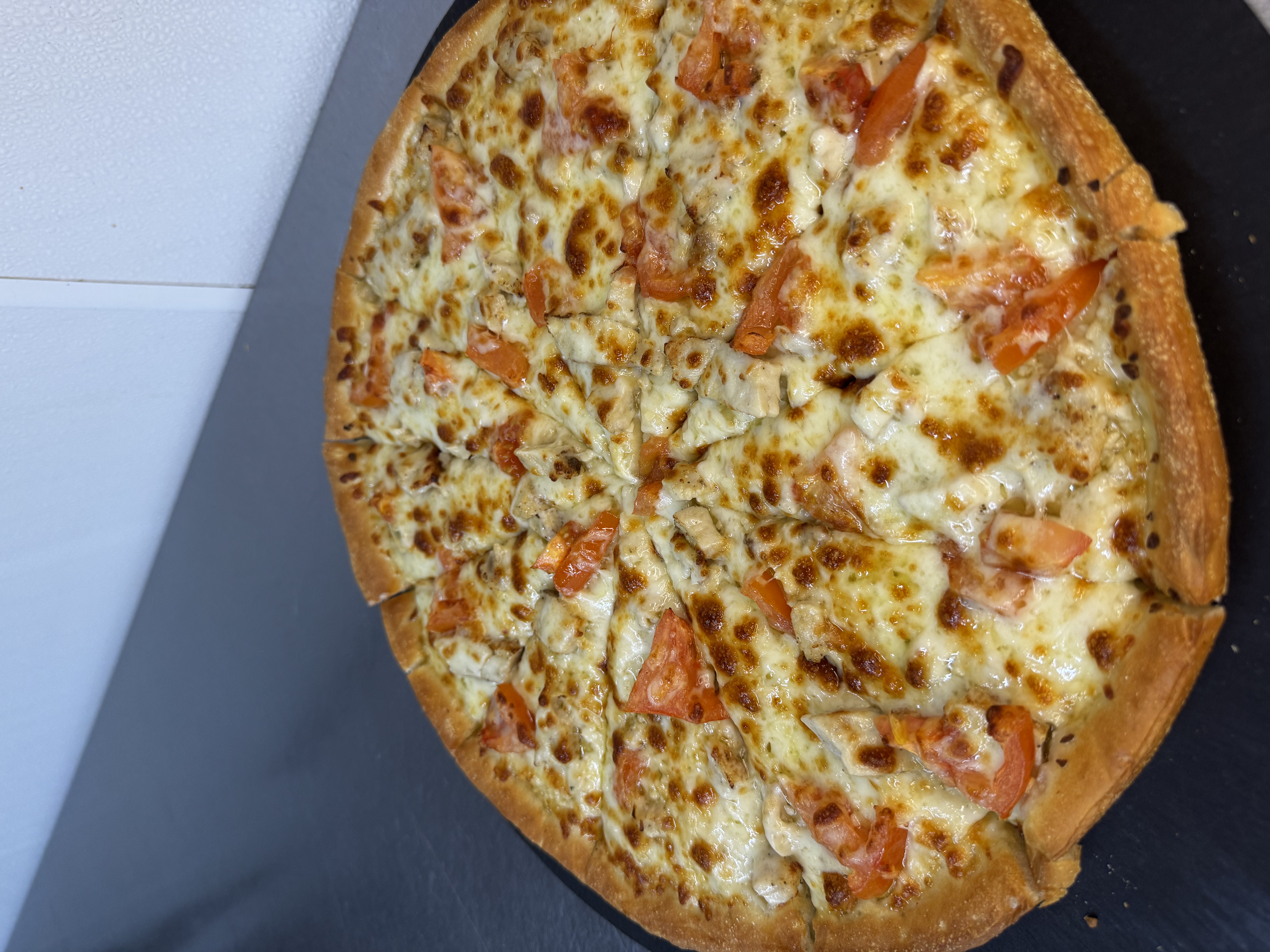 Garlic Chicken Pizza